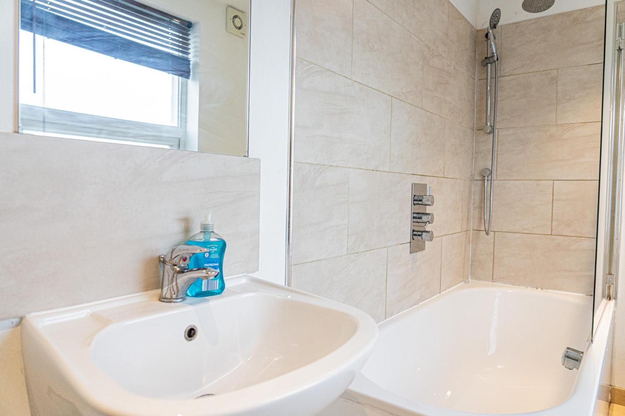 Hackney Central Houseshare لندن المظهر الخارجي الصورة